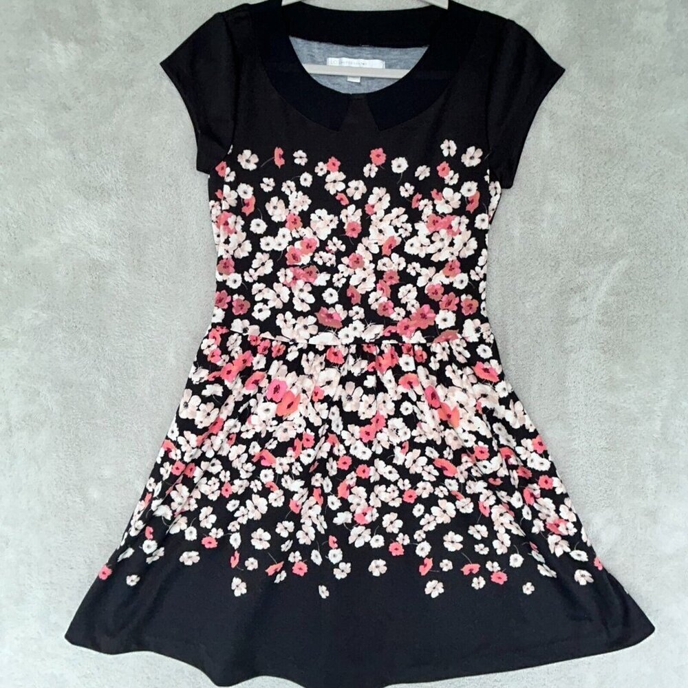 LC Lauren Conrad Fit & Flare Dress Black Pink Floral Knit Round Neck Womens 10